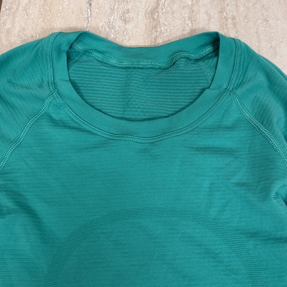 Lululemon Swiftly Tech Long-Sleeve Shirt Race Length Size 2 - Picture 2 of 16